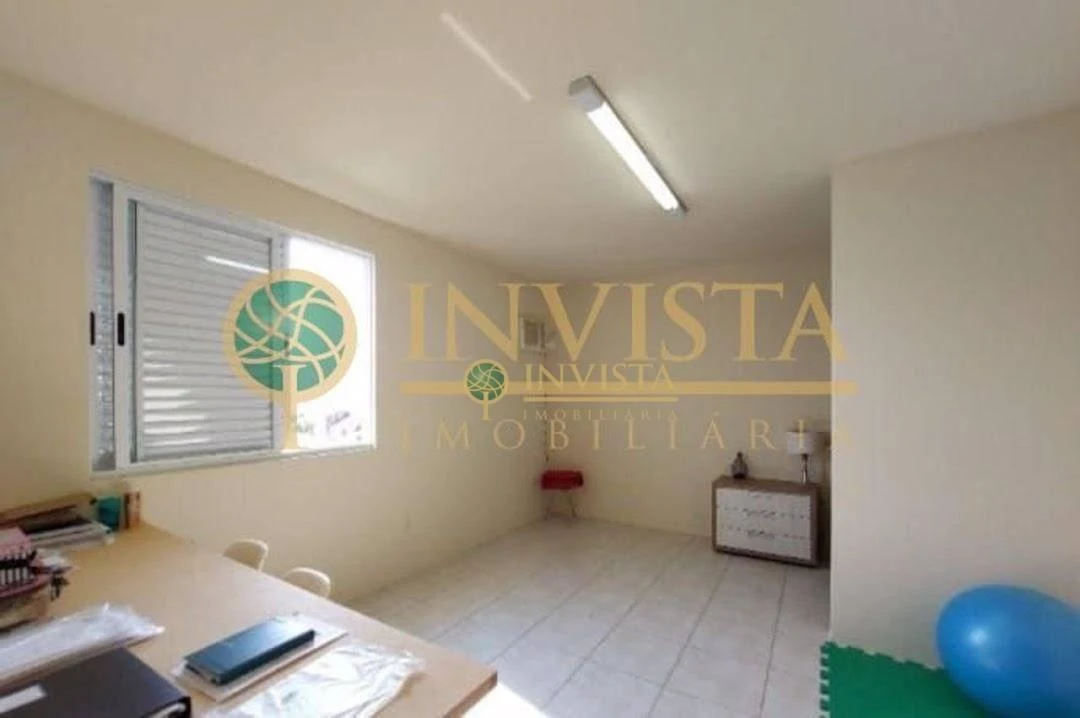 Rental house with 3 bedrooms and 2 bathrooms — photo 18