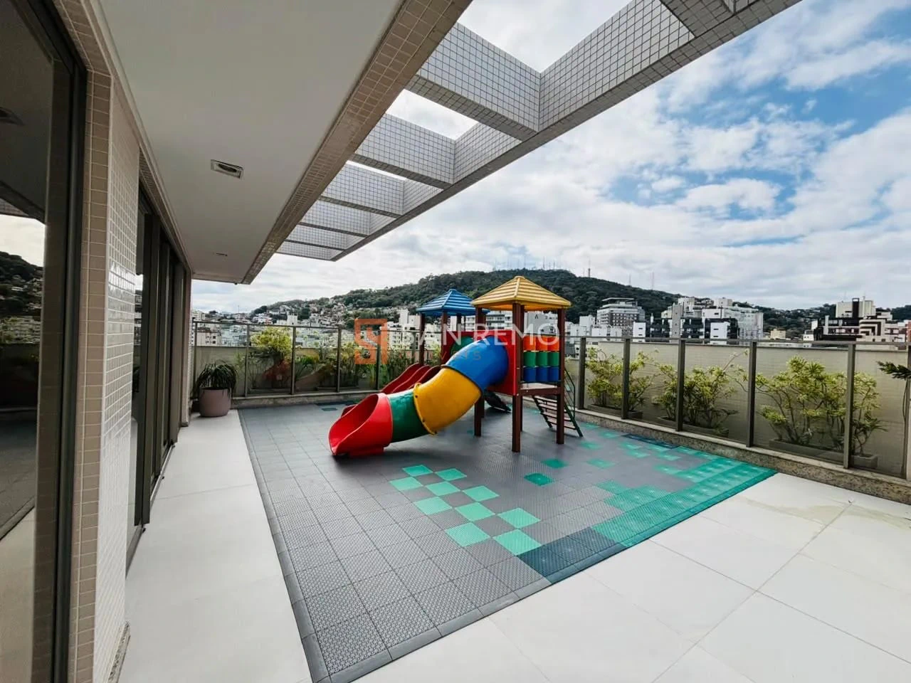 Furnished apartment, 95 m², with a grill on the balcony — photo 8