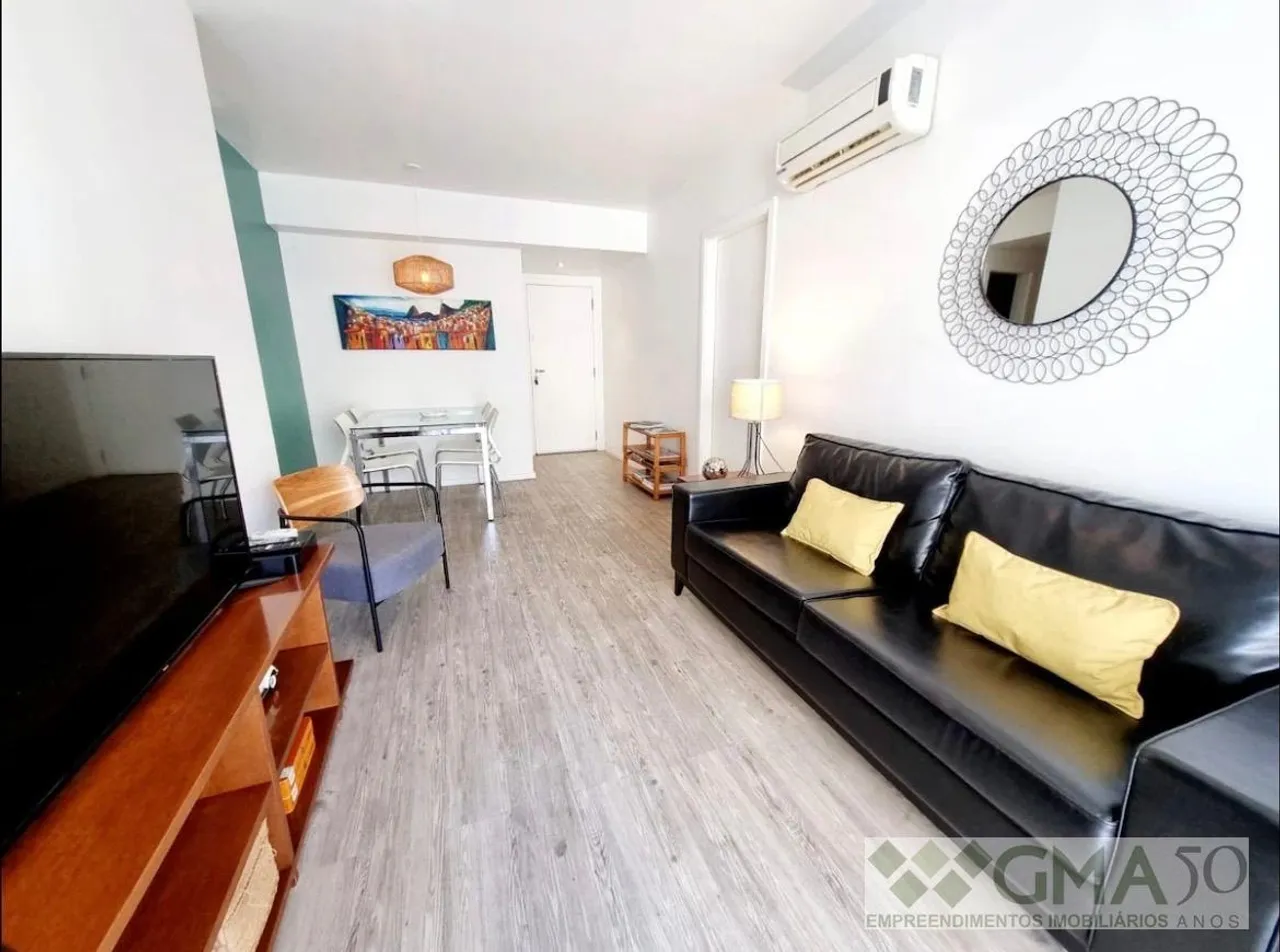 Apartamento com 2 quartos, 2 banheiros e varanda — photo 4