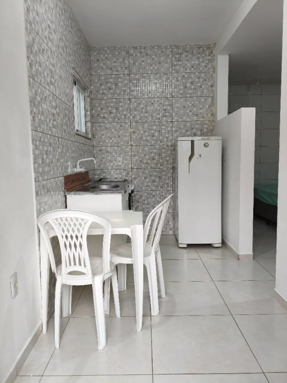 Furnished house with 1 bedroom and a compact kitchen