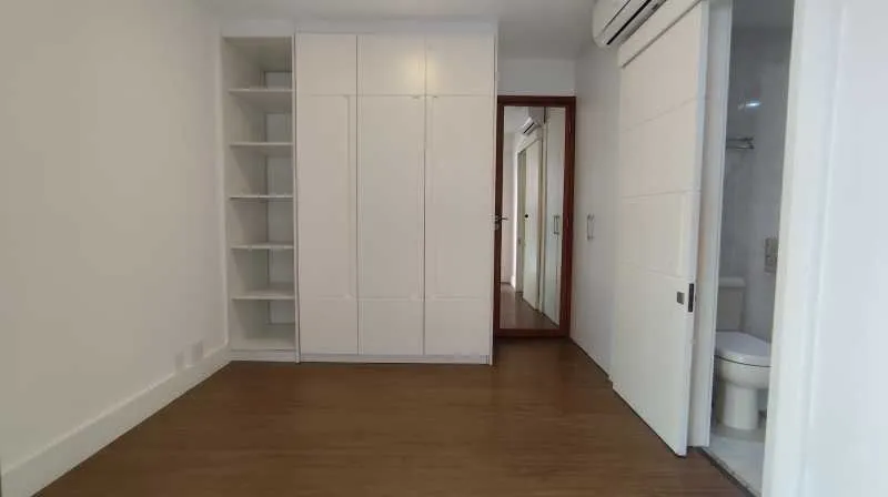 165 m² apartment with 3 bedrooms and 5 bathrooms — photo 8