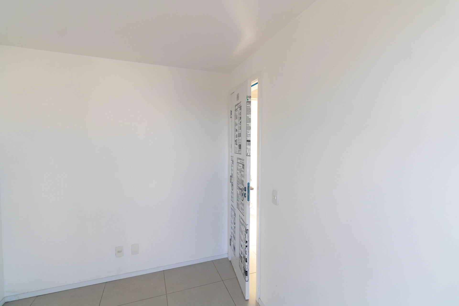 Renting apartment with 4 bedrooms and 3 bathrooms — photo 49