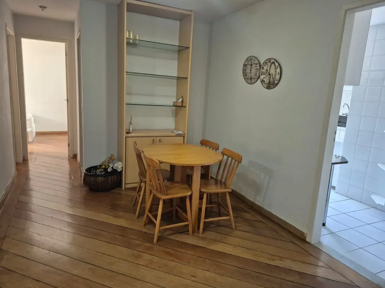 Furnished apartment with 2 bedrooms and 2 bathrooms — photo 8