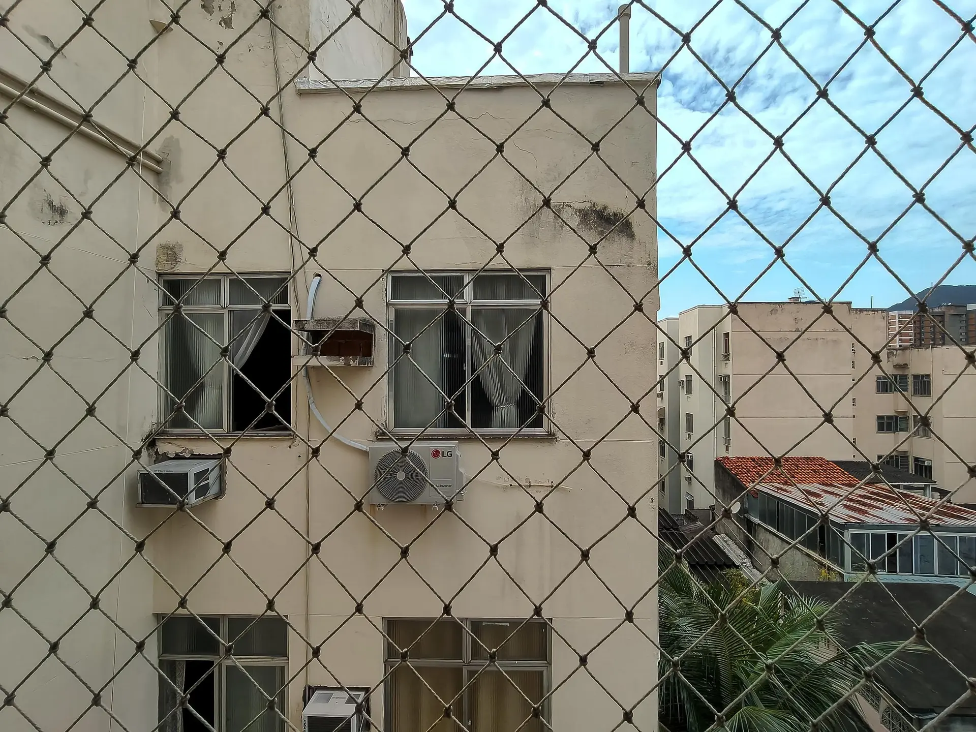Rental apartment with 2 bedrooms and 2 bathrooms — photo 31