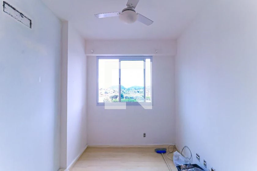 Rental apartment with 2 bedrooms and a balcony — photo 17