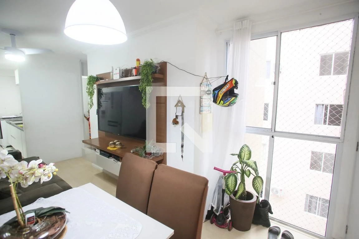 Apartamento com 2 quartos e cozinha fechada — photo 5
