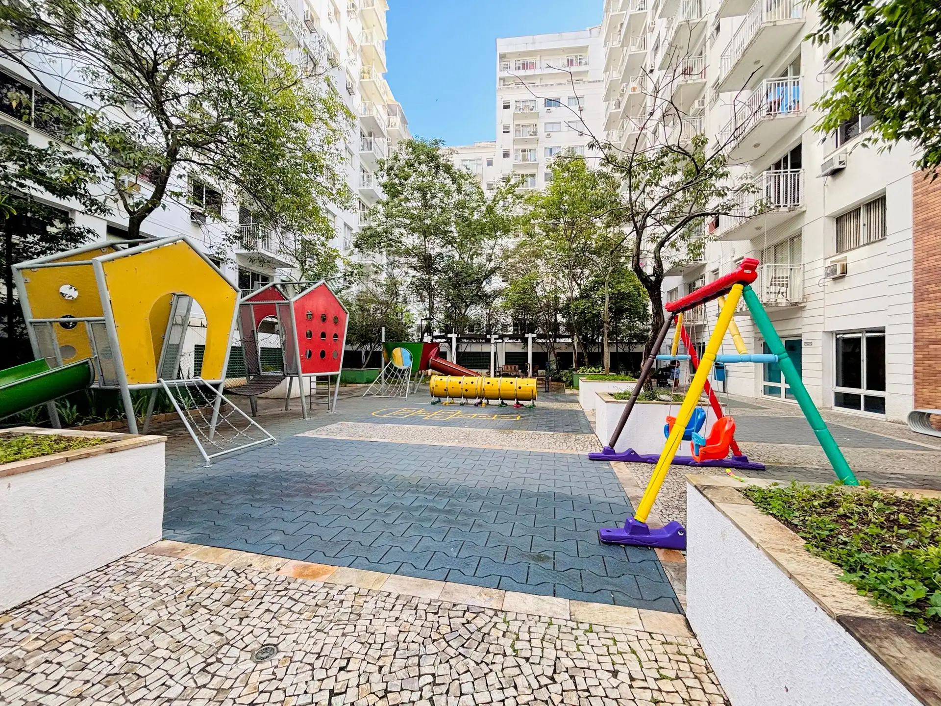 Apartamento mobiliado com cozinha integrada, 1 quarto — photo 33