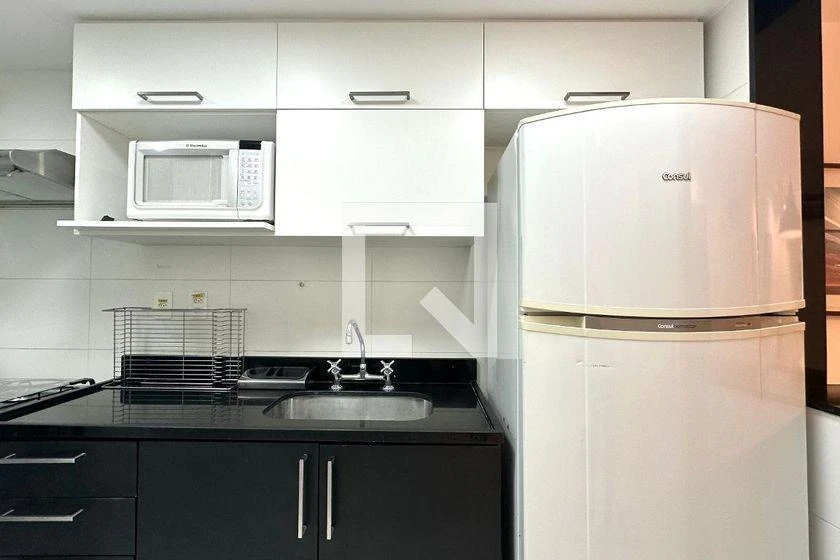 Apartamento mobiliado de 2 quartos em condomínio com piscina — photo 19
