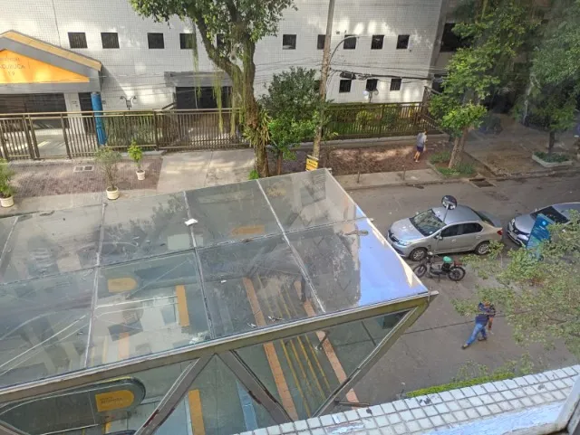 Unfurnished 2-bedroom apartment with 2 bathrooms — photo 17