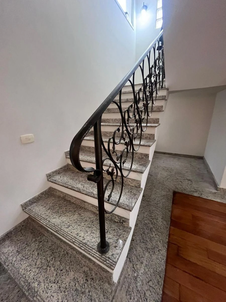 Дом 300 м² с 4 спальнями и 3 парковками — photo 9