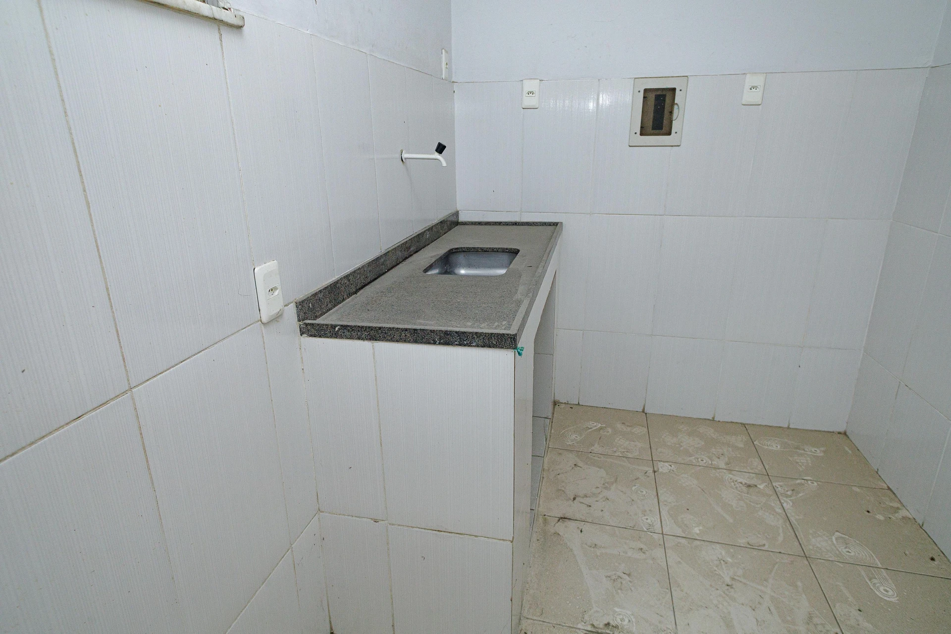Apartamento para aluguel com 2 quartos e 1 banheiro — photo 13