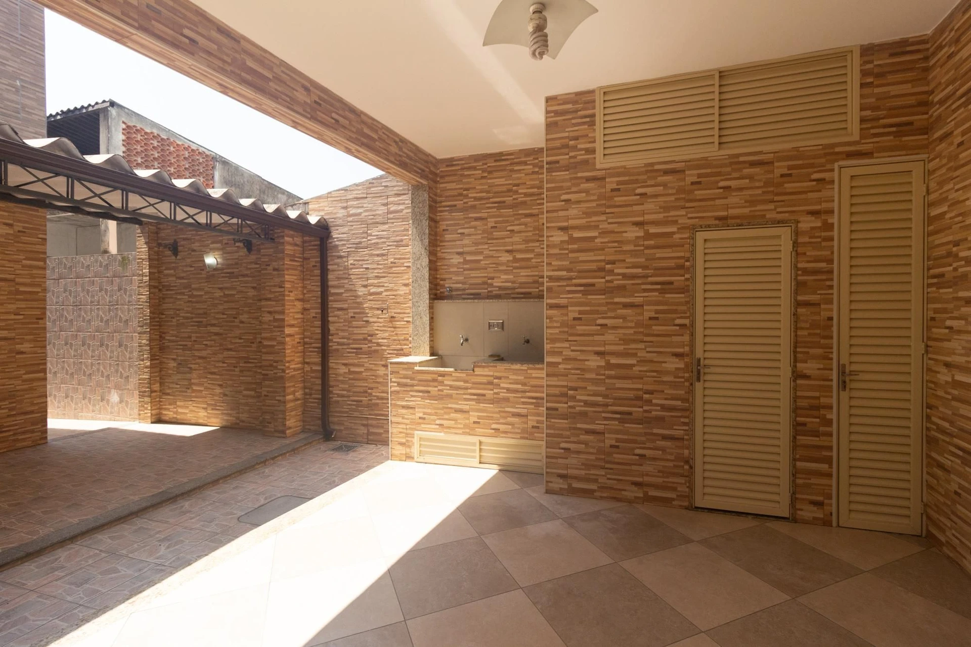 Casa de 3 dormitorios con bañera en Rio de Janeiro — photo 8