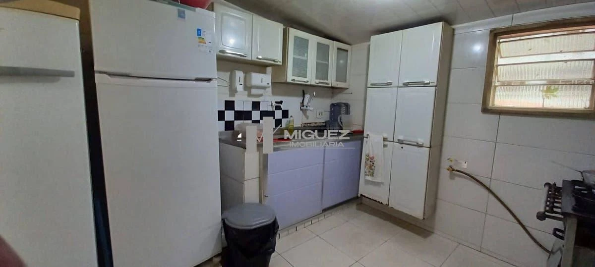 One-bedroom apartment in a building with a gym — photo 23