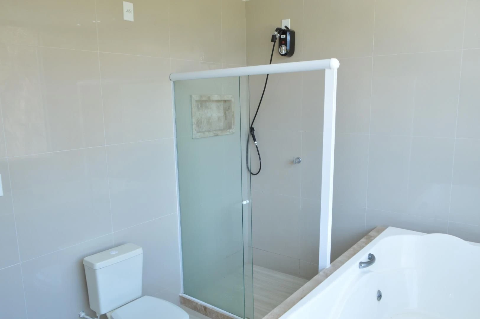 Ванна та 3 спальні: будинок 390 м² — photo 59