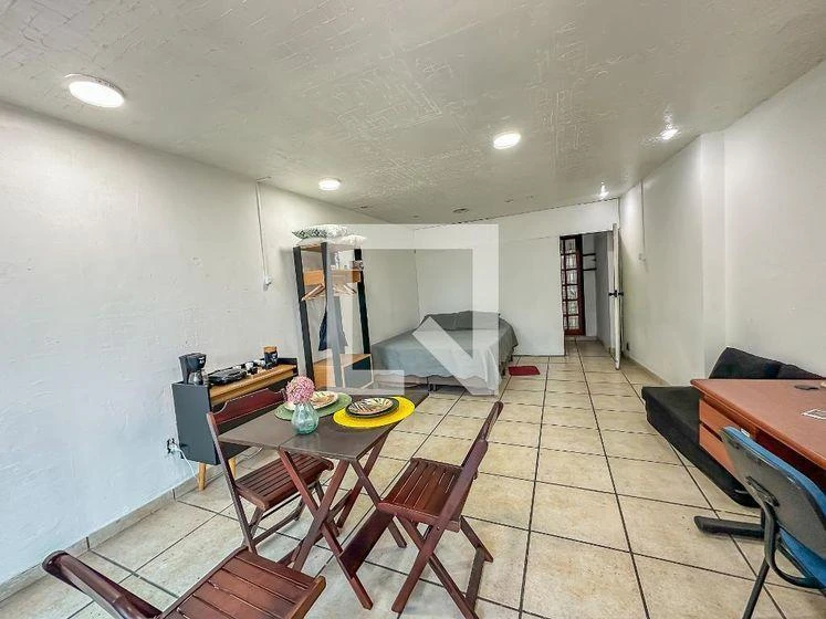 Home office in a one-bedroom apartment, 47 m²
