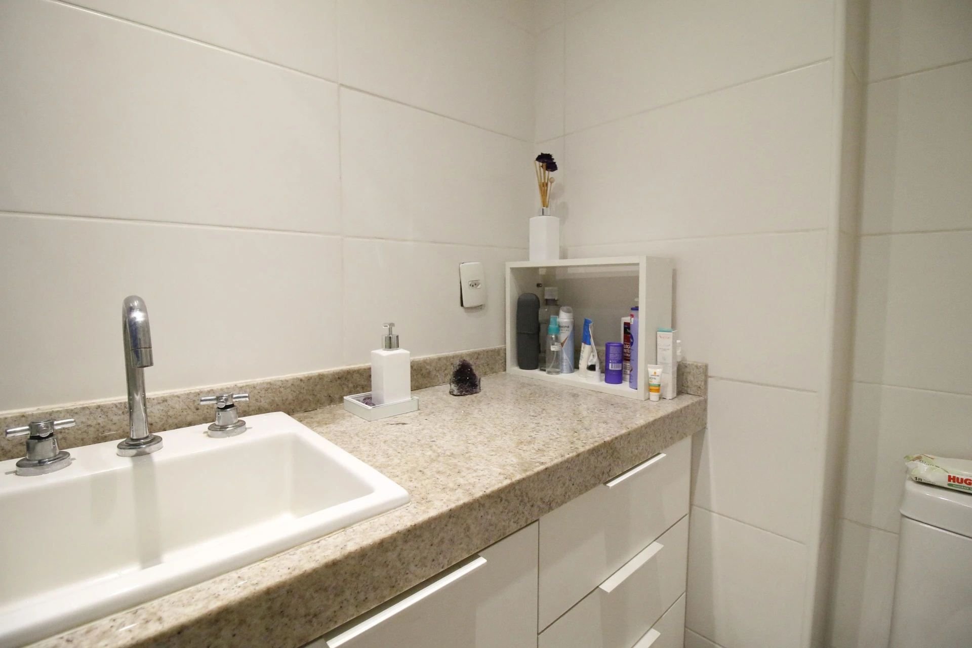 One-bedroom apartment with a dishwasher — photo 23