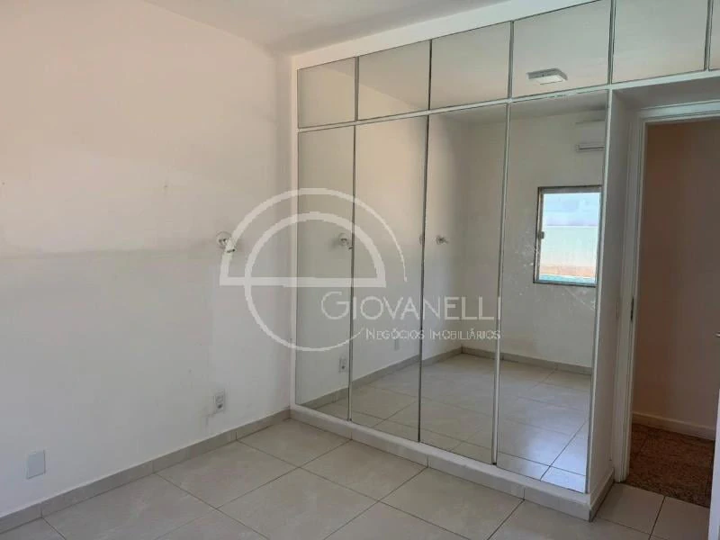 Casa com 3 quartos e 470 m² com 2 vagas e suítes — photo 24