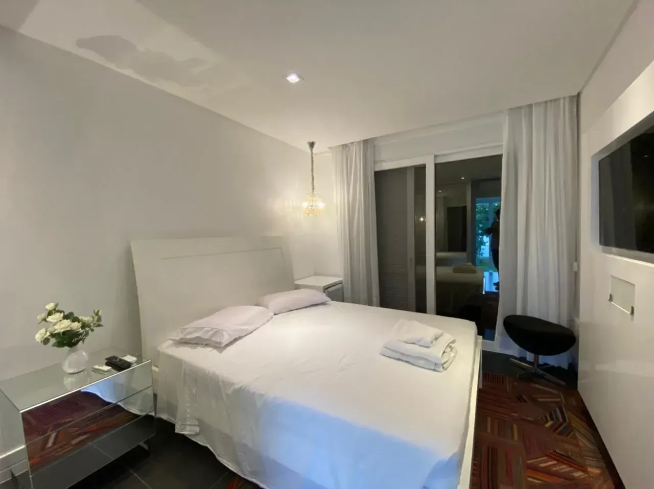 Casa mobiliada com 6 suítes e 7 banheiros — photo 28