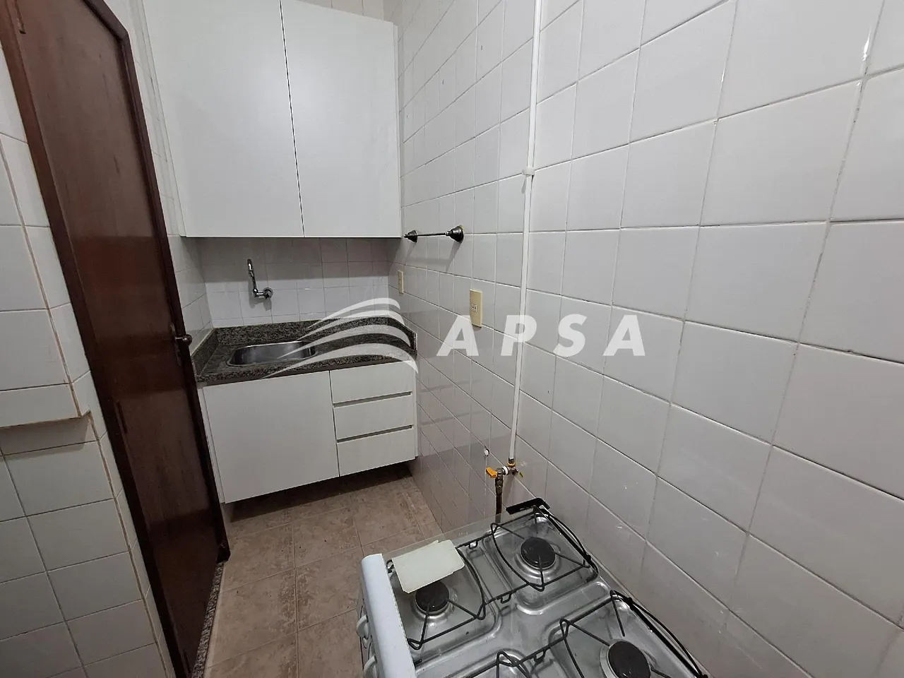 Apartamento mobiliado com 2 quartos e 1 banheiro — photo 6