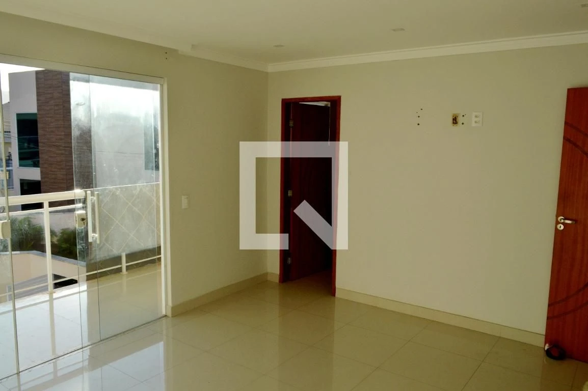 Casa de 5 quartos com 3 suítes e varanda fechada — photo 30