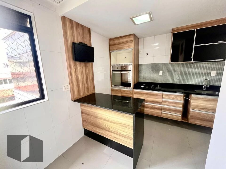 2-bedroom apartment with a home office — photo 22