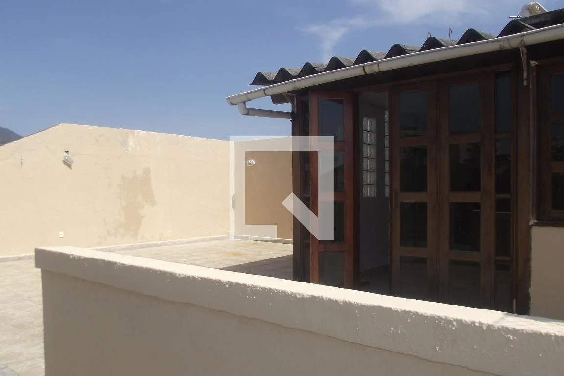 Unfurnished 2-bedroom apartment with a suite bathroom — photo 30