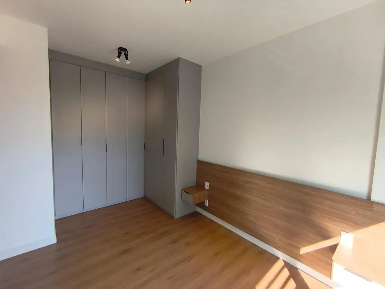 70 m² apartment with 2 bedrooms and a balcony — photo 17