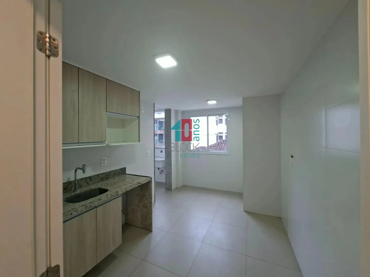 3-bedroom apartment with 1 suite and balcony, 122 m² — photo 2