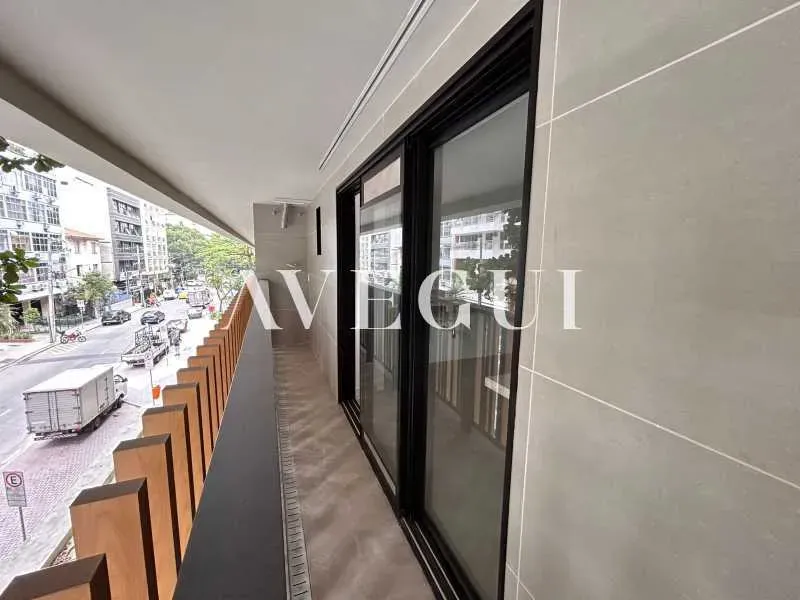 Apartamento com 3 quartos e varanda com bancada — photo 22