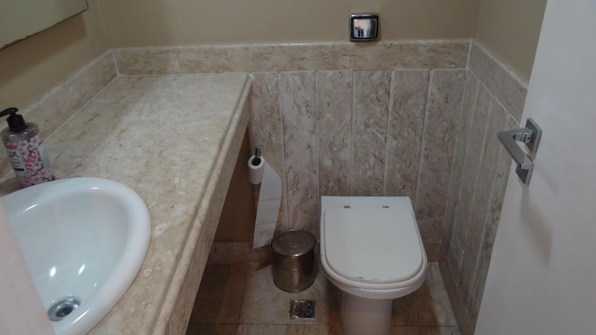 Apartamento sin amueblar con 3 dormitorios y balcón — photo 10