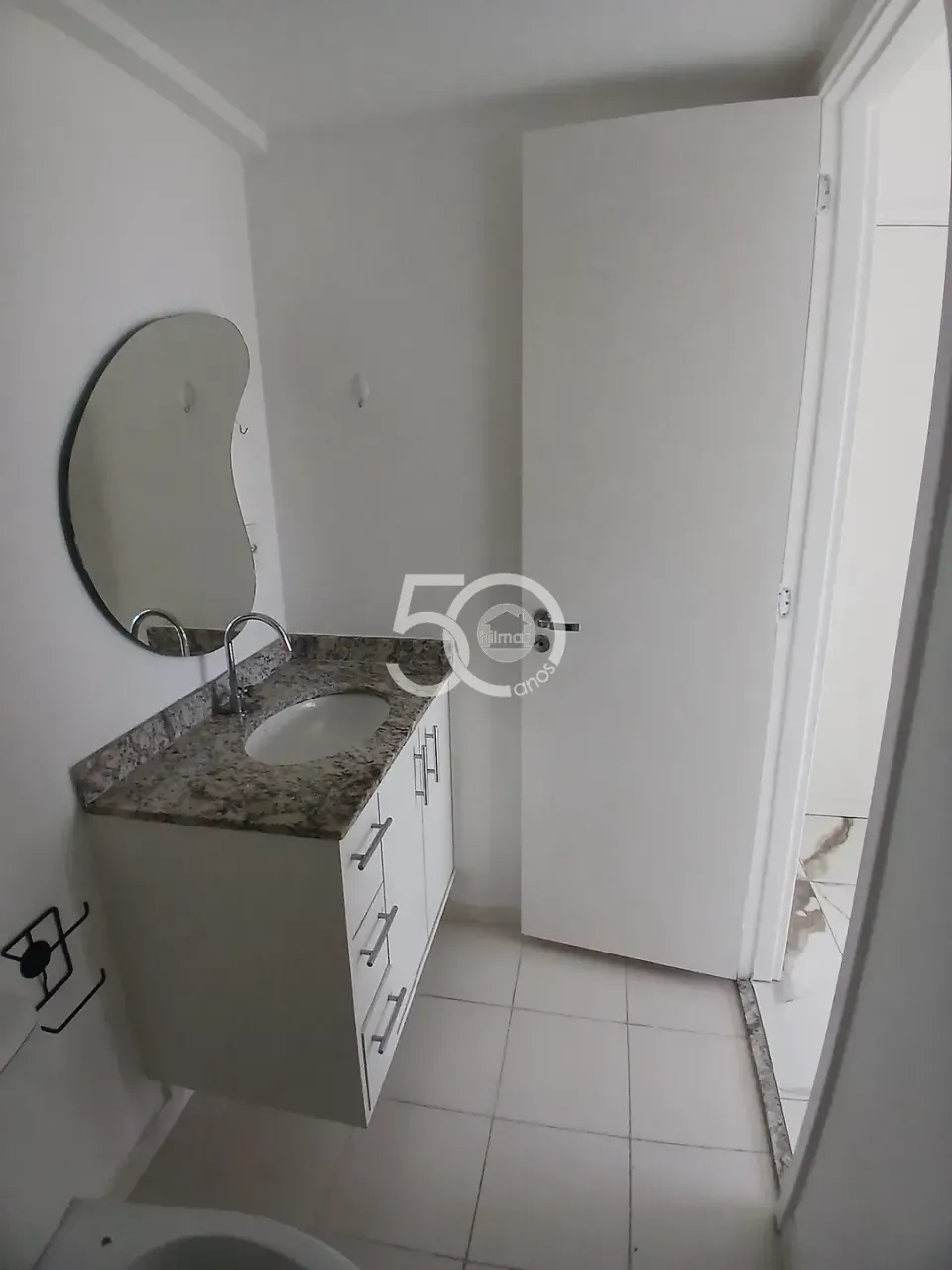 Apartamento de 2 dormitorios y 2 baños con balcón — photo 2