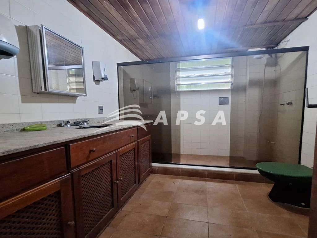 Casa sem mobília com 5 quartos e 625 m² construída — photo 26