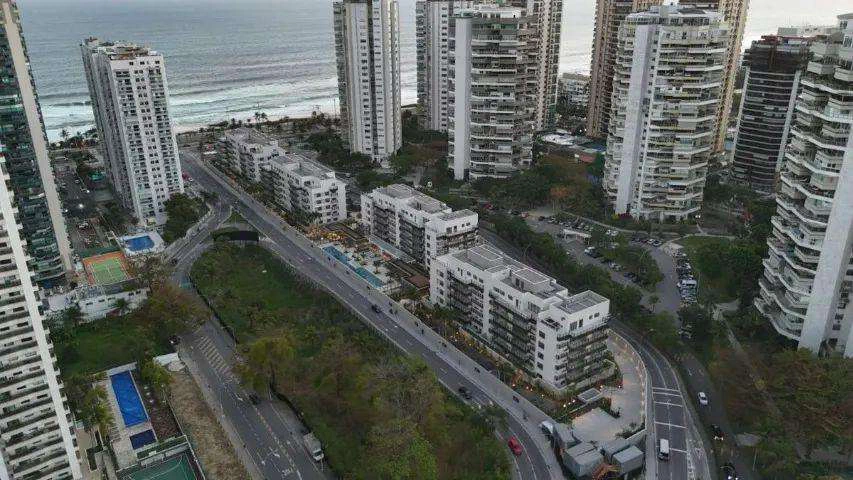 Furnished 2-bedroom apartment with 1 en-suite, 95 m² — photo 32
