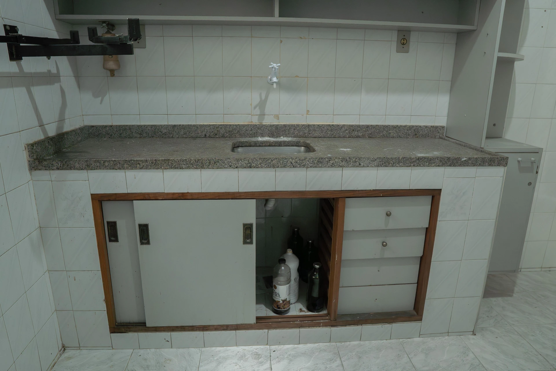 3-bedroom apartment, 1 with its own bathroom, 120 m² — photo 2