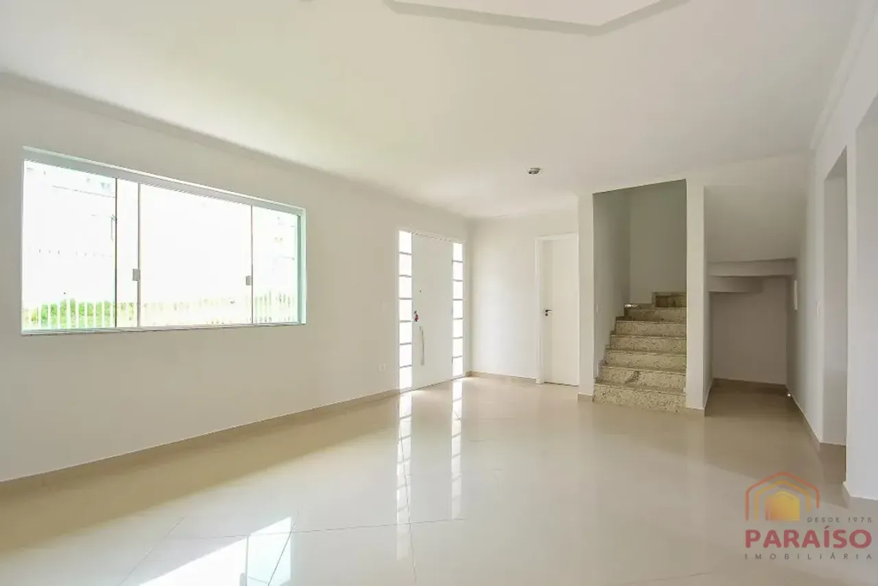House with 3 bedrooms, balcony and 3 parking spaces — photo 7