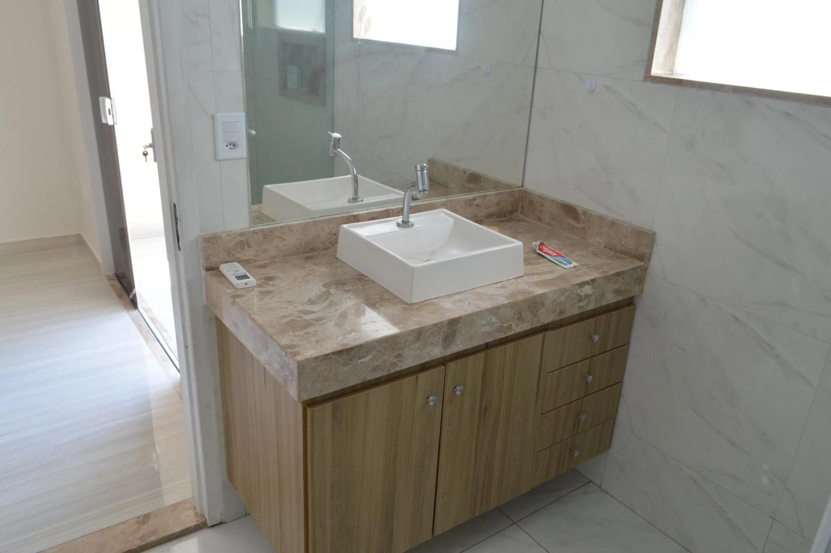 Ванна та 3 спальні: будинок 390 м² — photo 31