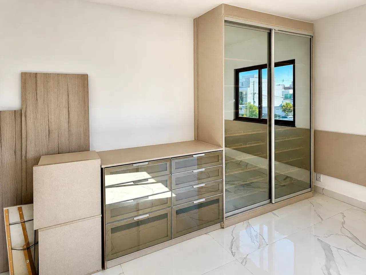 House with 5 bedrooms, 370 m² and 2 parking spots — photo 18