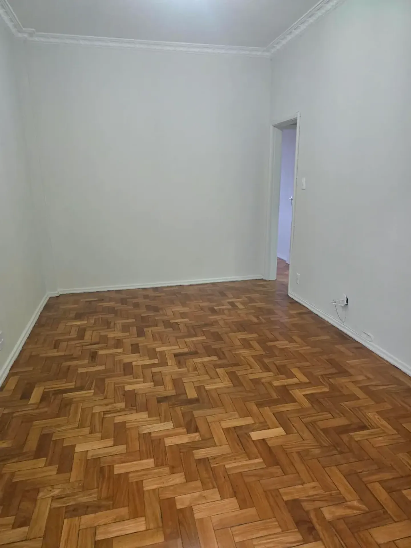 Apartment, 61 m², with wood or laminate floors — photo 8