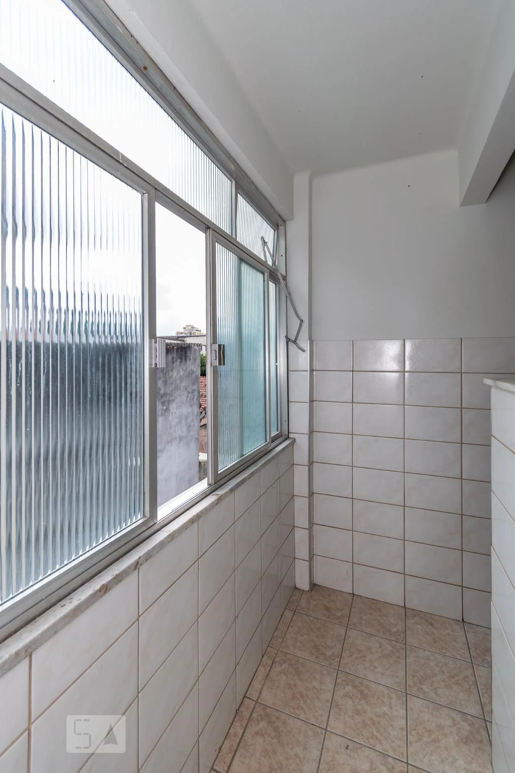 Unfurnished 1-bedroom apartment with 1 bathroom — photo 10