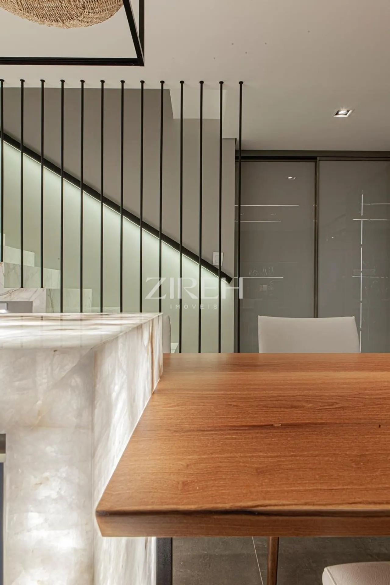 2-bedroom apartment in a building with a gym — photo 11