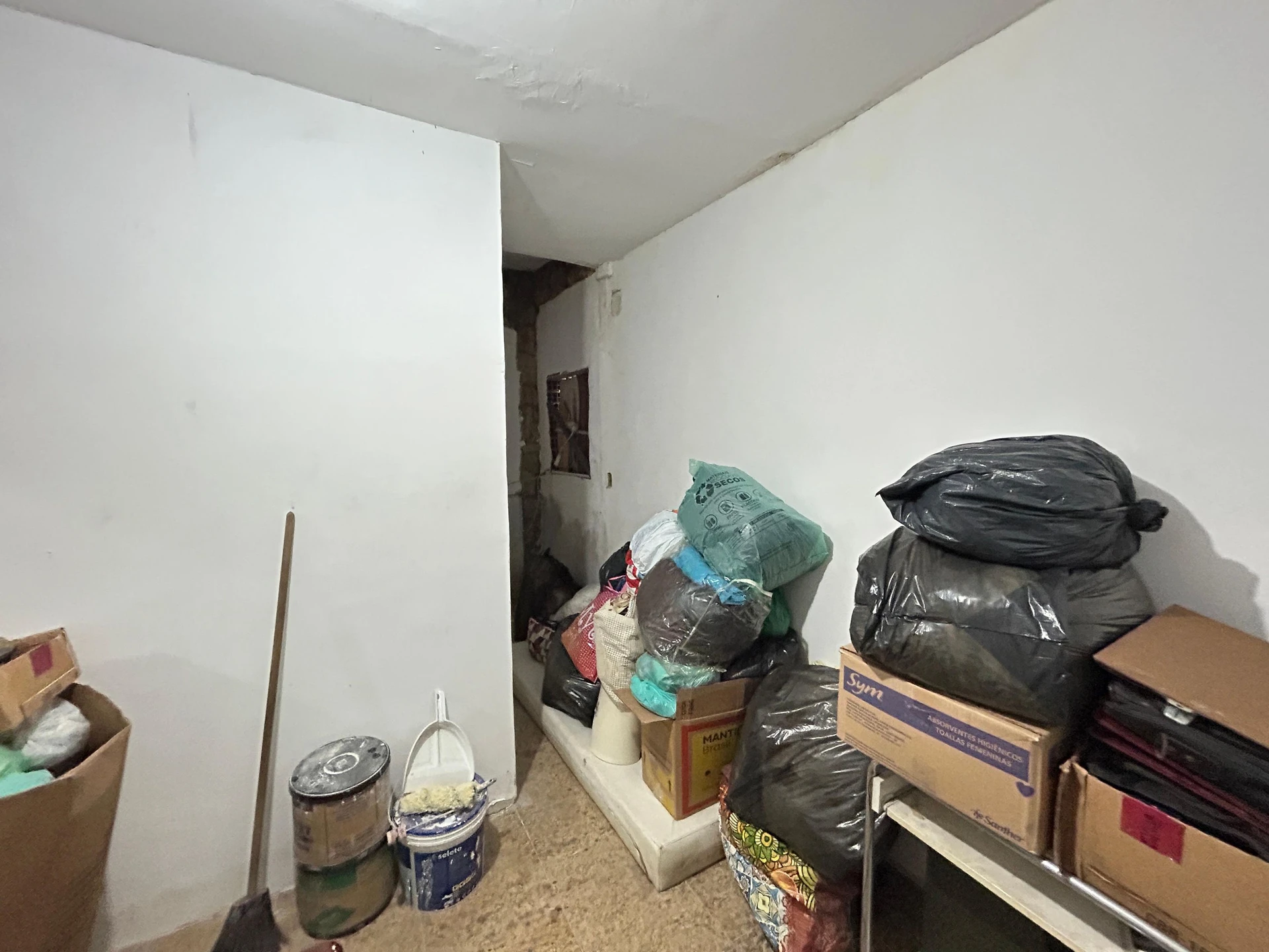 Casa com 4 quartos e varanda fechada de vidro — photo 39