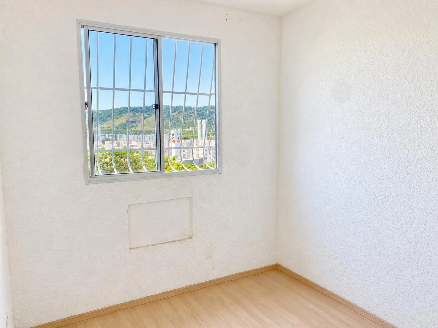 2-bedroom apartment with a mountain view — photo 5