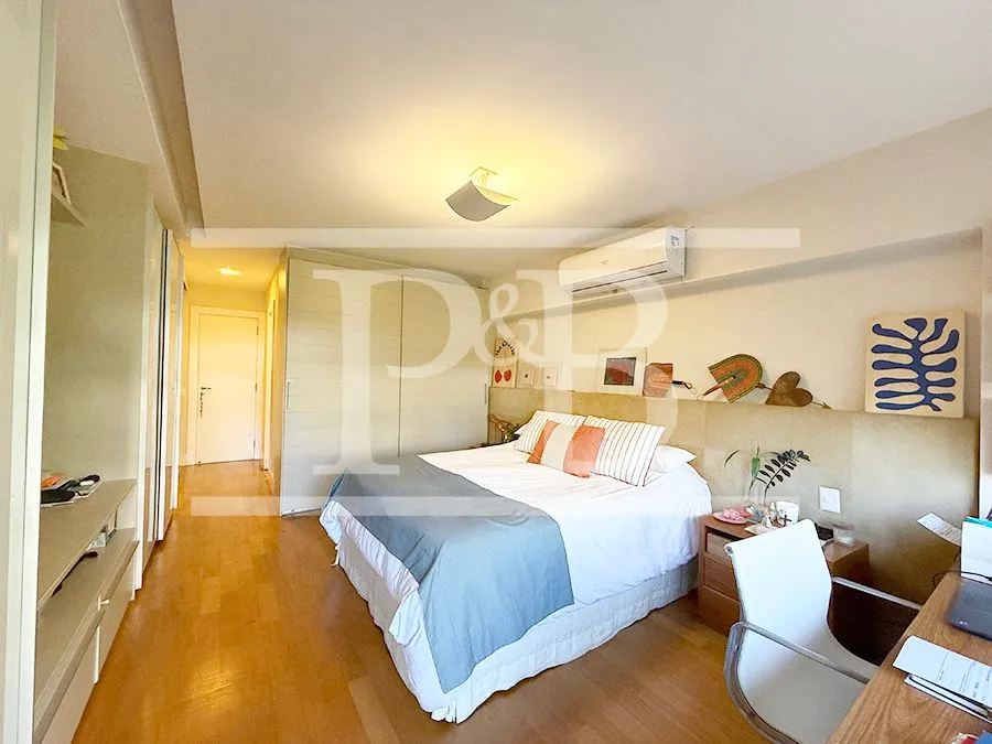 Apartamento de 3 dormitórios com 240 m² e 3 vagas — photo 19