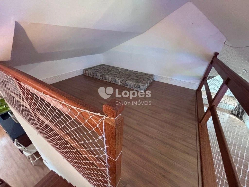 Unfurnished house with 7 bedrooms and 10 bathrooms — photo 50