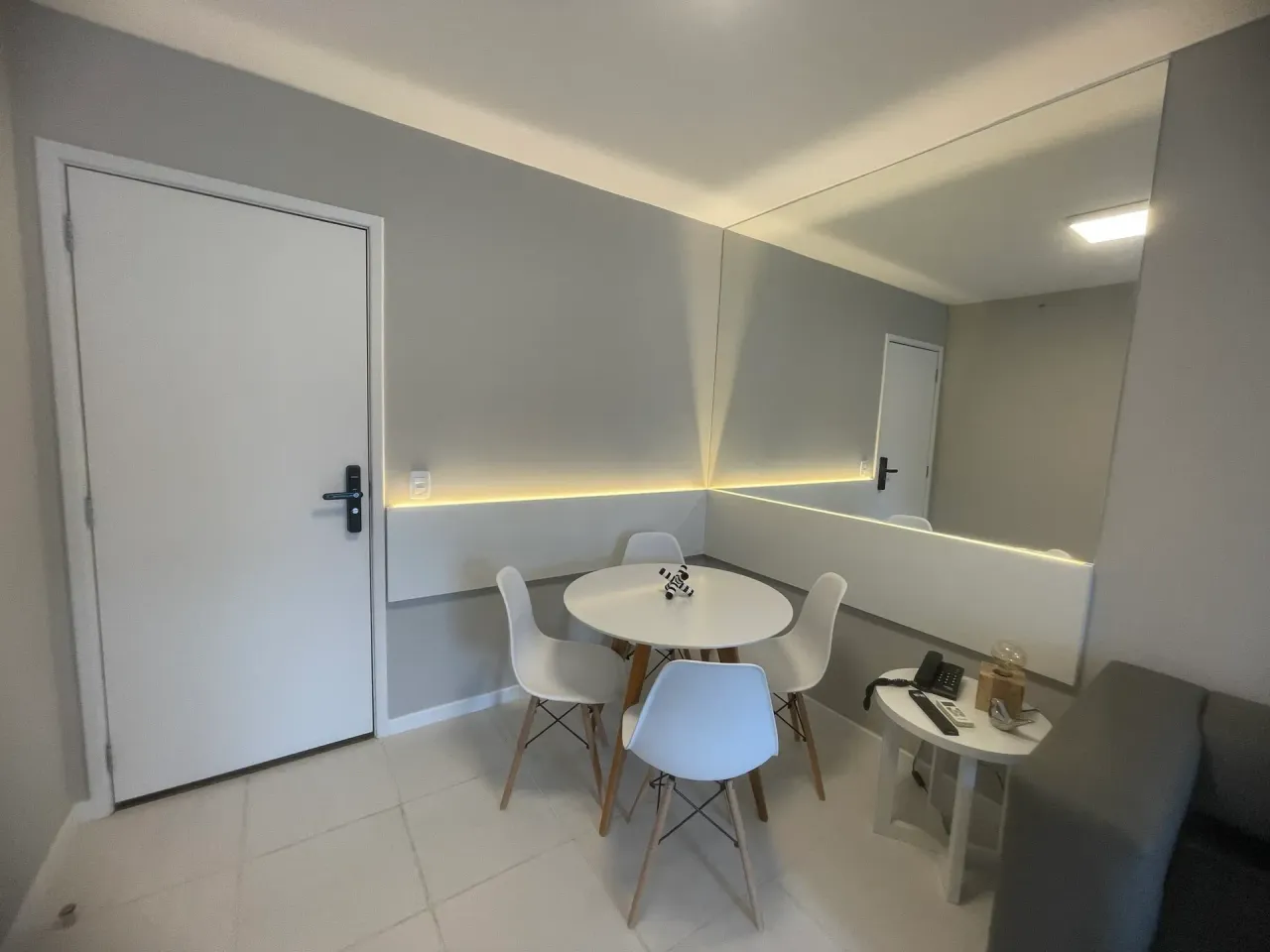 Furnished apartment with 1 bedroom and water view — photo 15