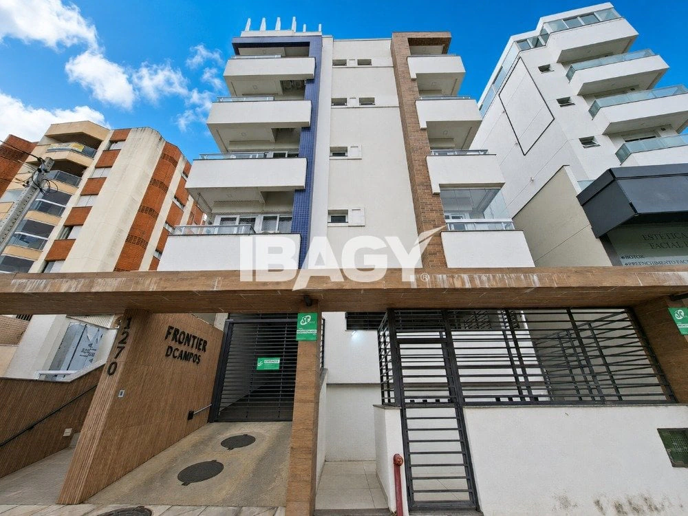 62 m² apartment with 2 en-suite bedrooms and 3 baths — photo 3