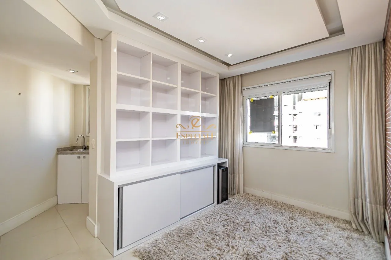 Home office in a 2-bedroom apartment, 94 m² — photo 27