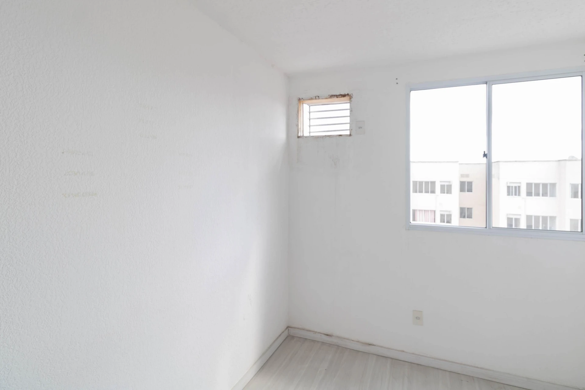 2-bedroom apartment with 1 bathroom, no parking — photo 30