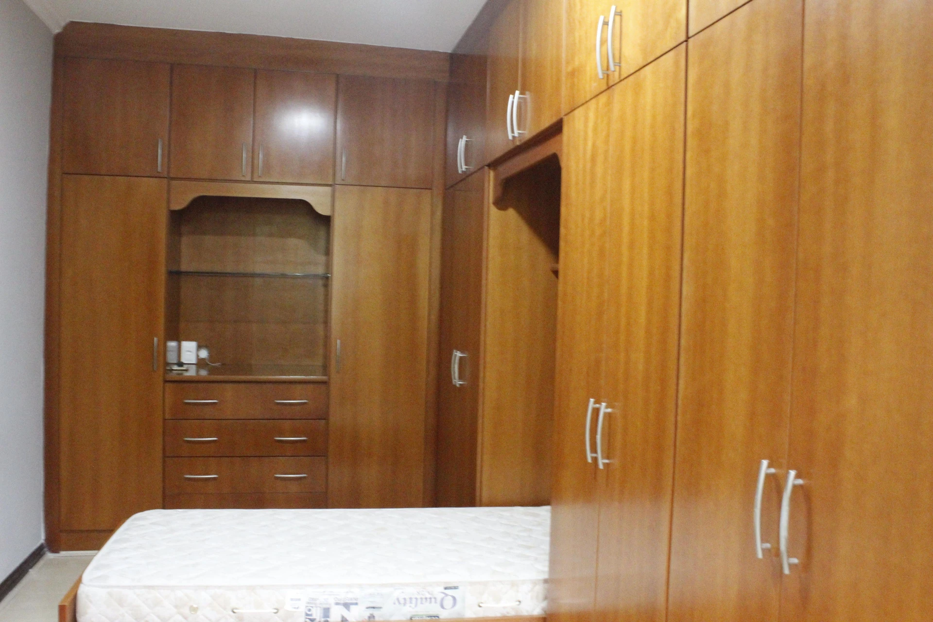 House with 5 bedrooms and 5 parking spaces — photo 7