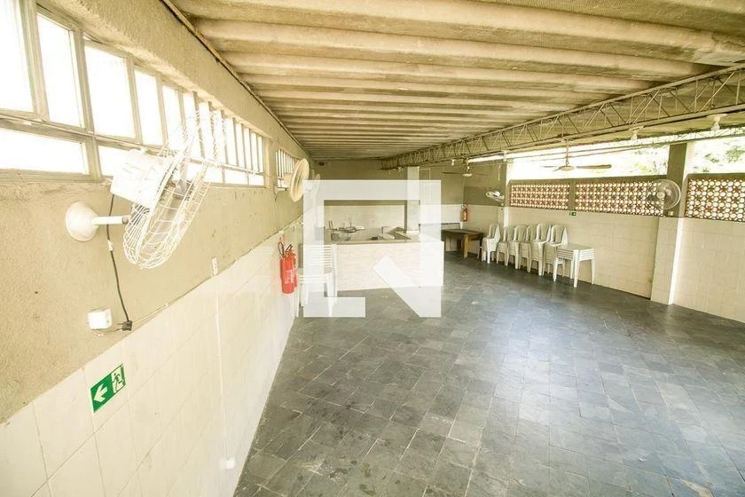 2-bedroom apartment in a building with a pool — photo 35
